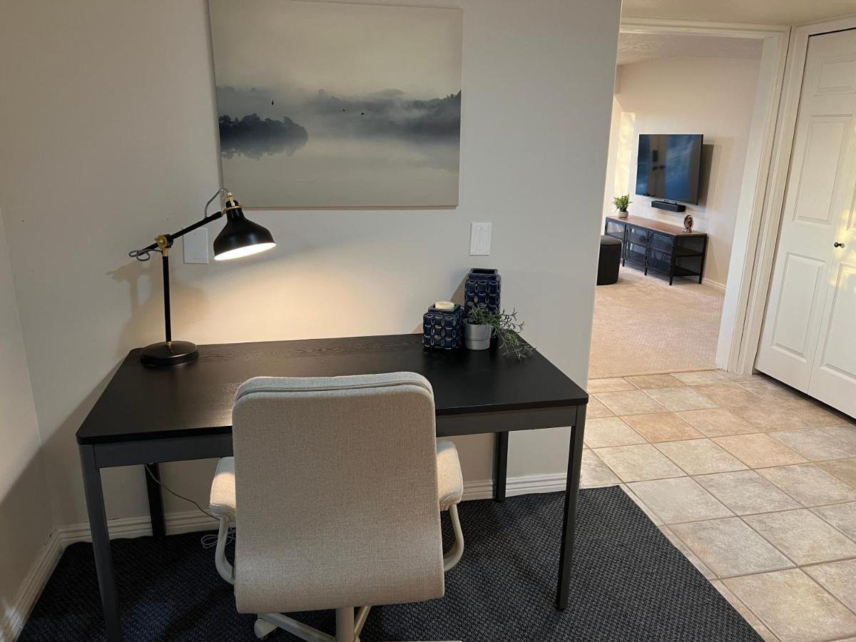 Above Ground Basement Apartment 2 Bedroom 1 B Retreat With Gorgeous View Draper Eksteriør bilde