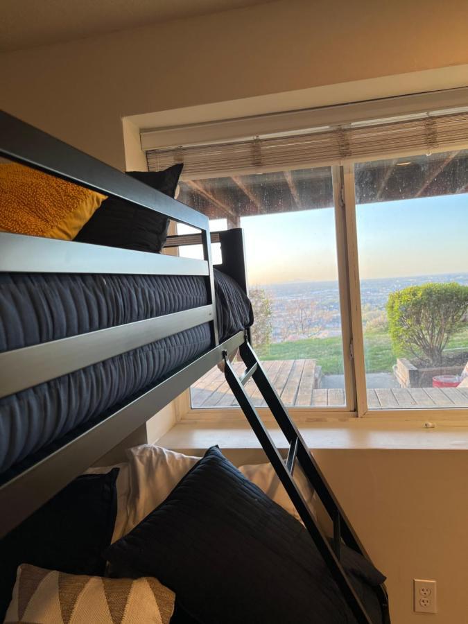 Above Ground Basement Apartment 2 Bedroom 1 B Retreat With Gorgeous View Draper Eksteriør bilde